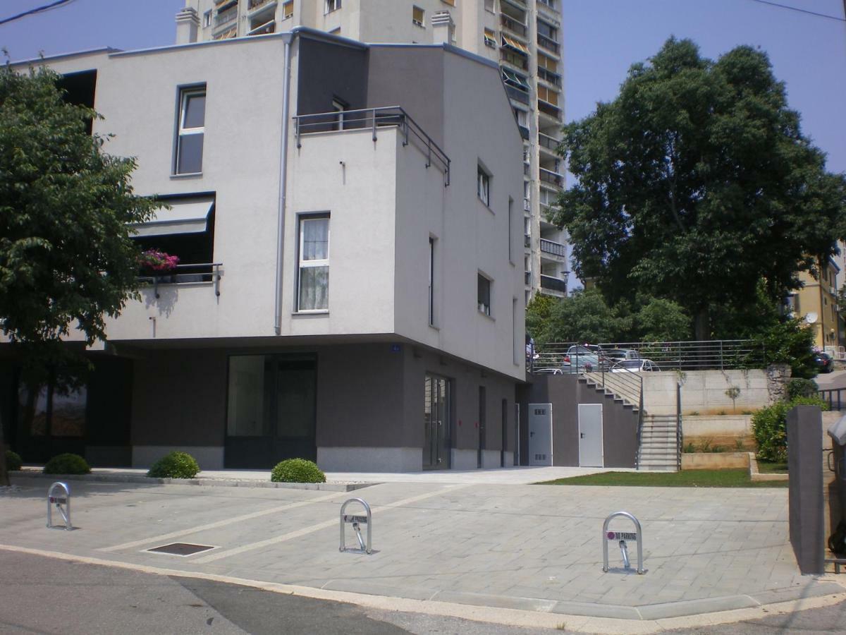 Apartment Jasmina Rijeka Bagian luar foto